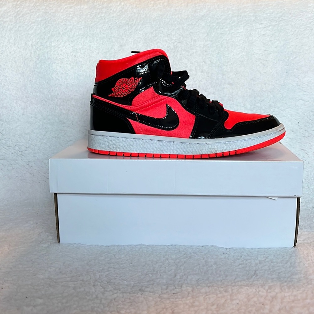Womens Jordan 1 Retro.